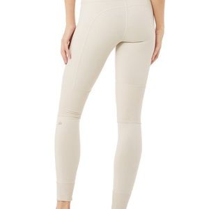 NWOT Alo Yoga high waist avenue legging
